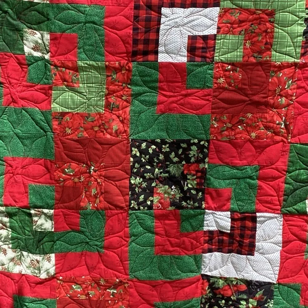 NWT. Hand Crafted Country Down Home Christmas Mix Quilt